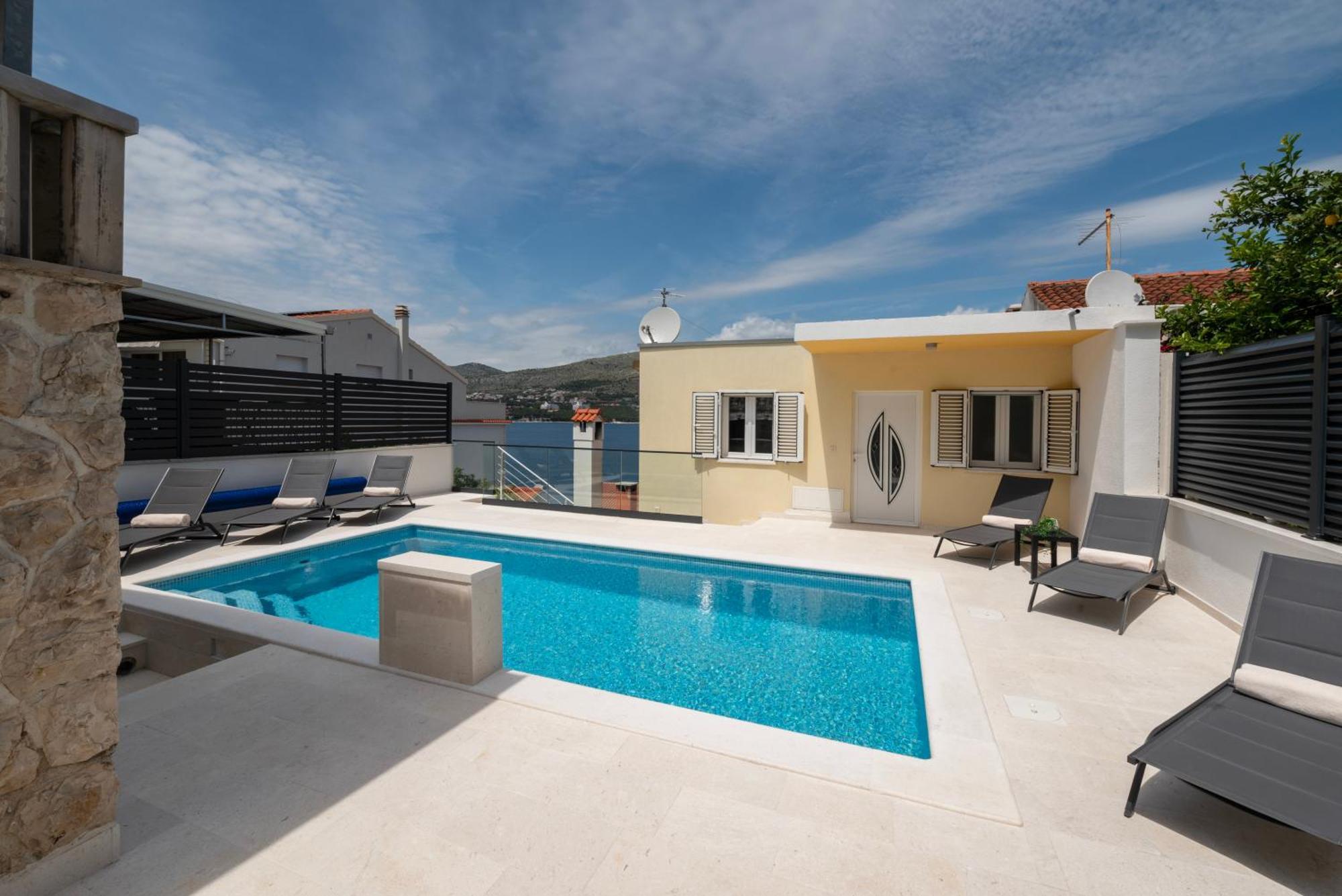 Lavanda Residence With Heated Pool Trogir Split Donji Okrug  Extérieur photo