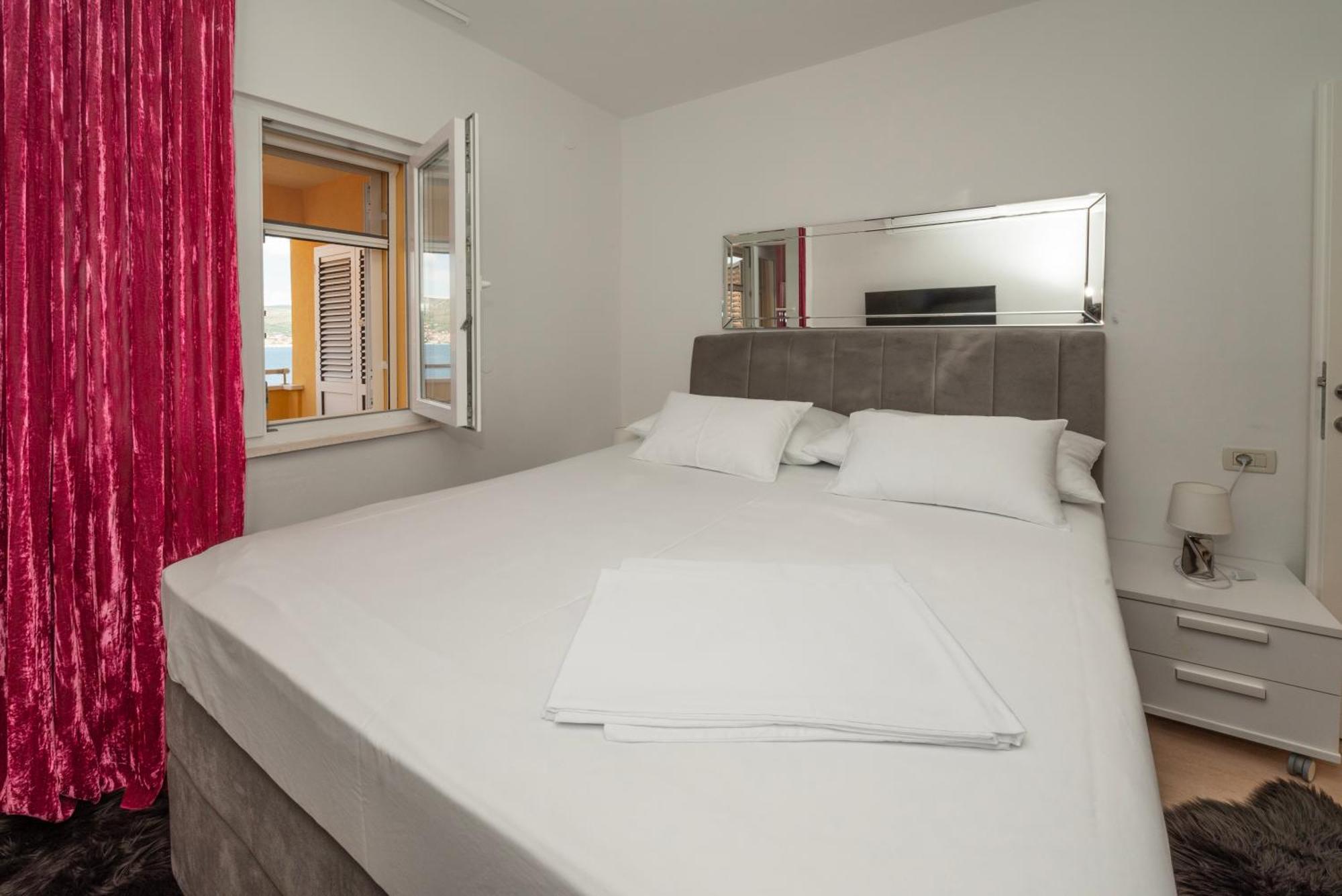 Lavanda Residence With Heated Pool Trogir Split Donji Okrug  Extérieur photo