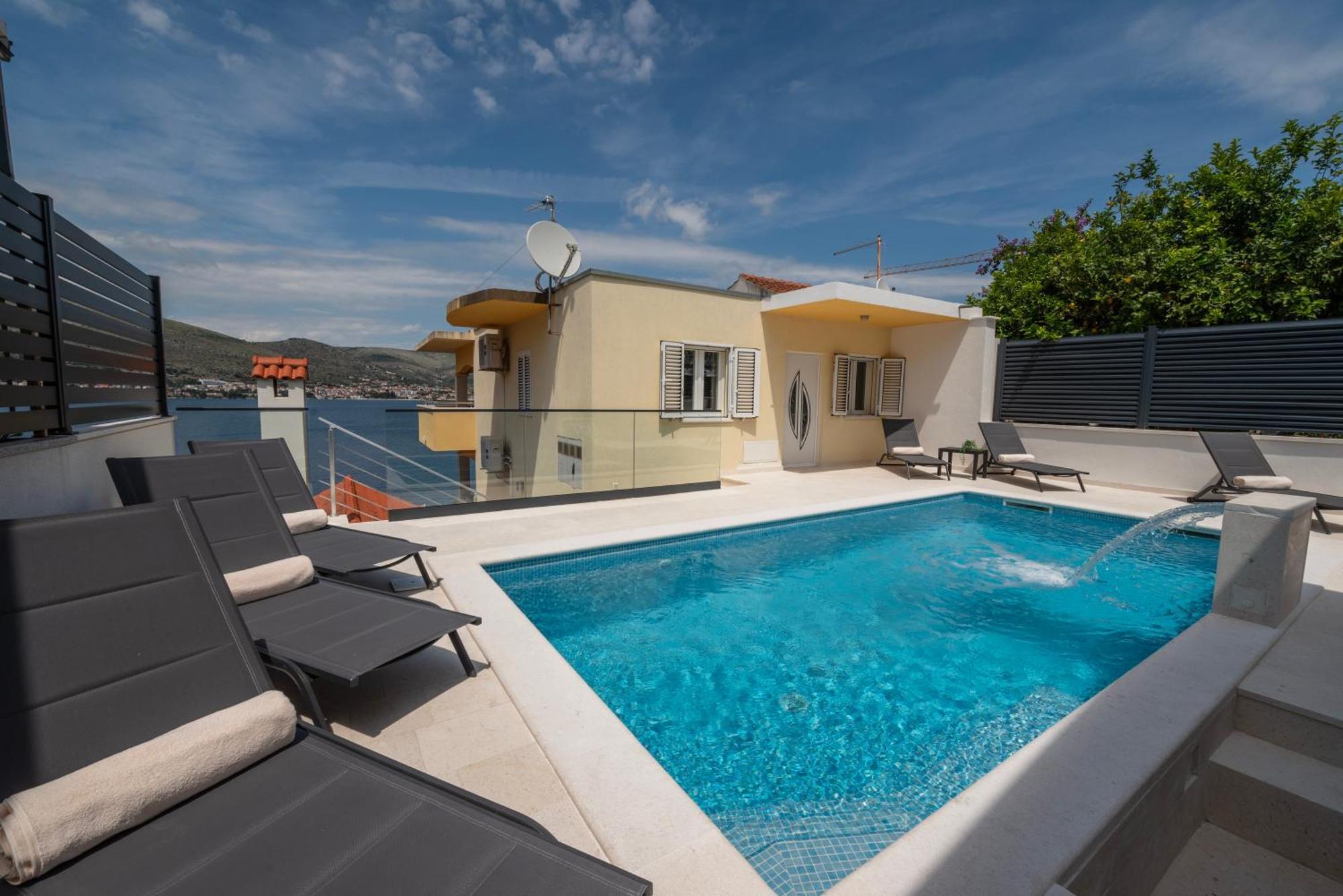 Lavanda Residence With Heated Pool Trogir Split Donji Okrug  Extérieur photo